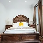 Charming Townhouse